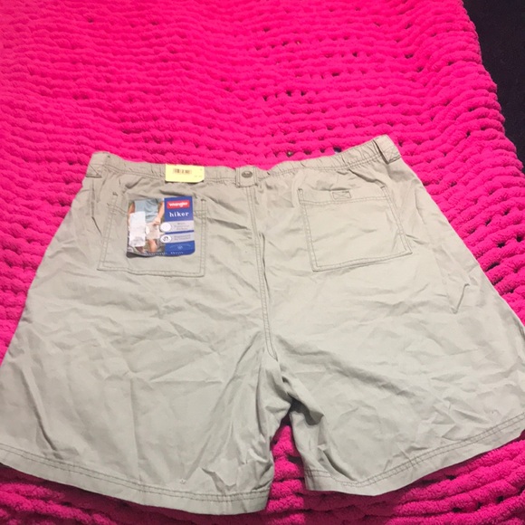 Men’s wrangler shorts - Picture 3 of 7